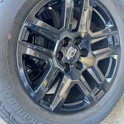20” TRAIL BOSS RIMS TIRES CHEVY GMC