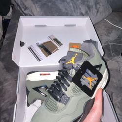 Jordan 4 Retro OG Undefeated (2025)*Sold 