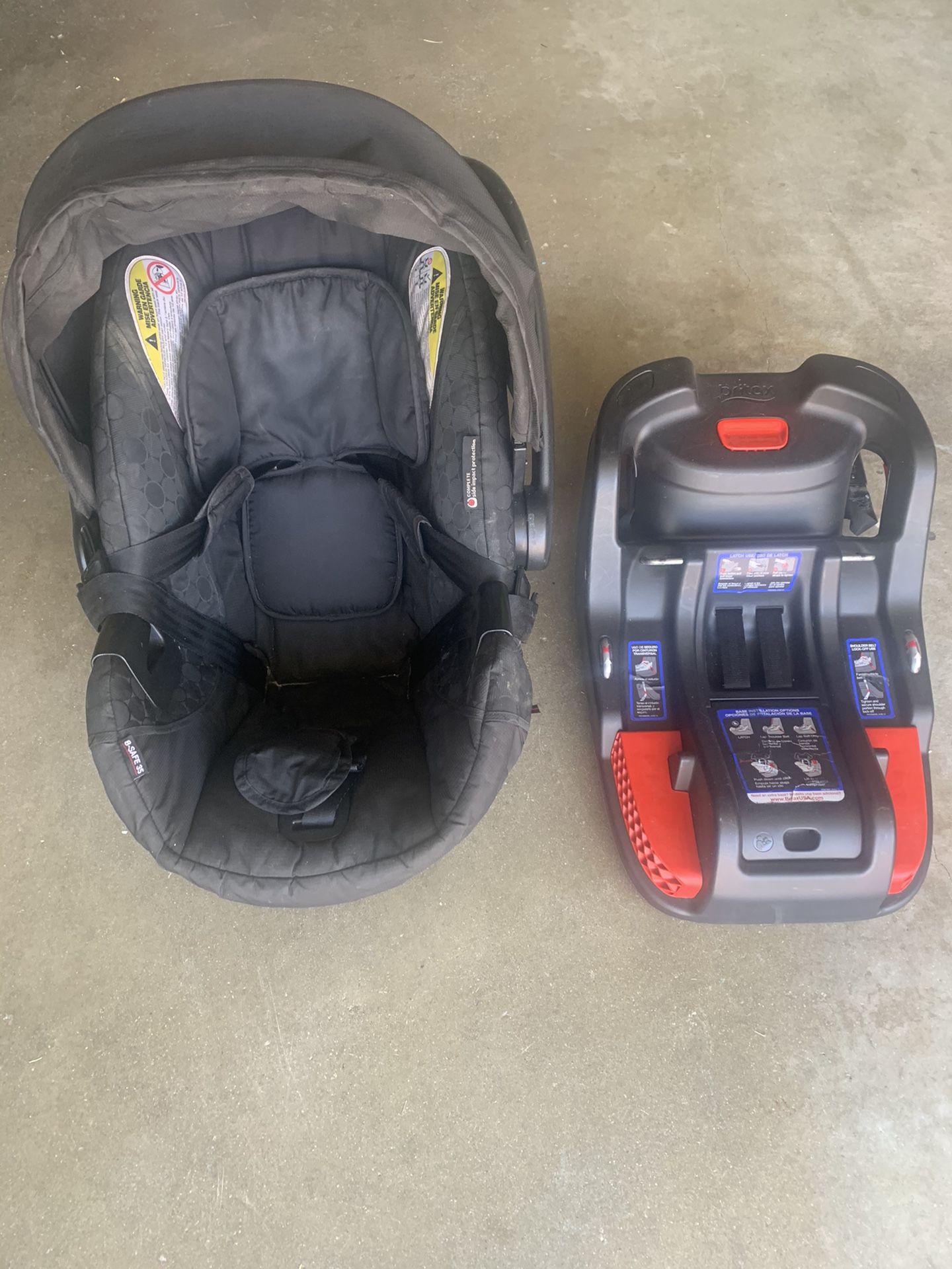 Infant car seat with 2 bases