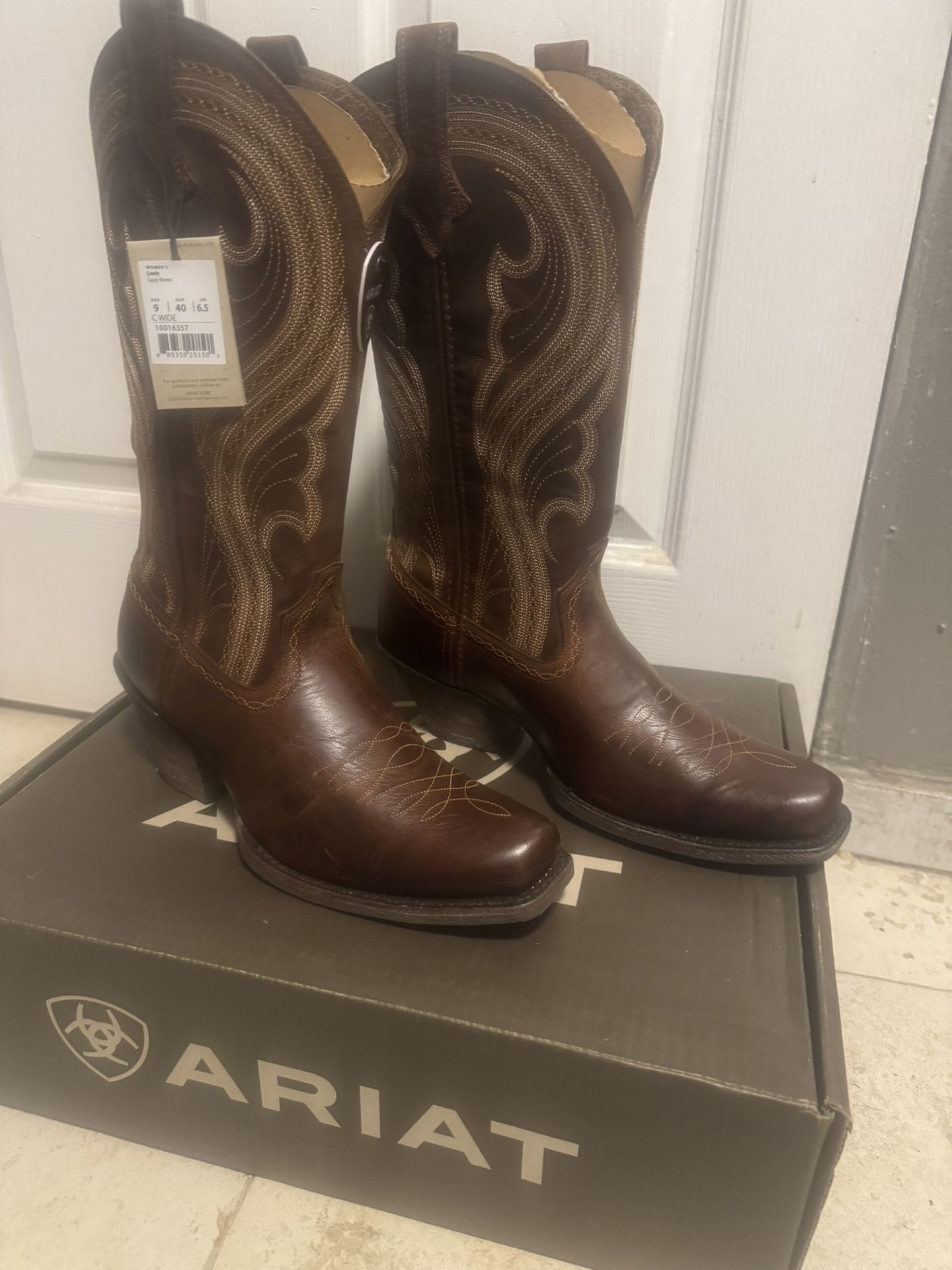 ARIAT BOOTS For Women’s  $80 New