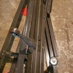 Adjustable Queen Bed Frame 