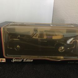 Maisto Special Edition 1/18 Scale Die Cast 1955 BMW 502