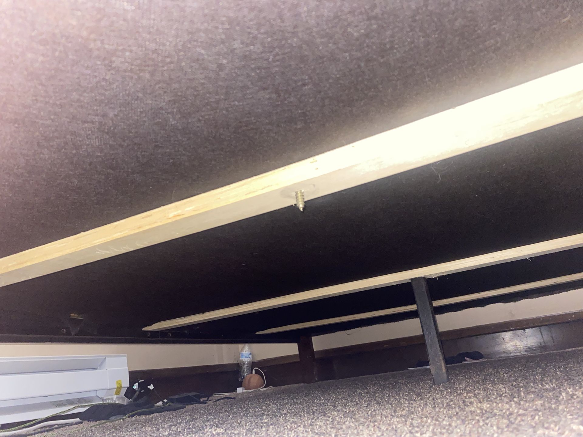 Free Queen size Bed With Headboard