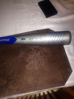 Marucci bat 29/19oz -10 barrel 2 3/4
