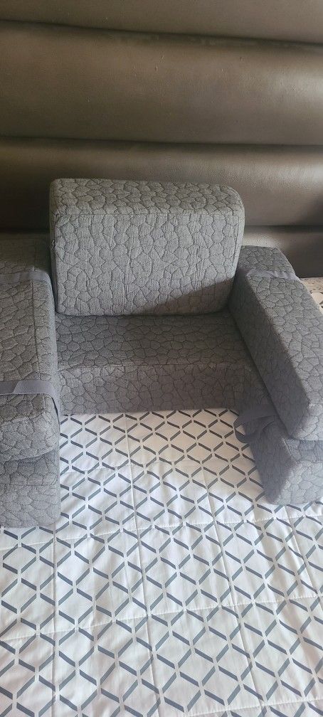 Reading and Gaming Pillow