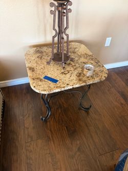 Coffee table and 2 matching end tables