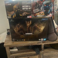 Godzilla S H Monsterart Figures