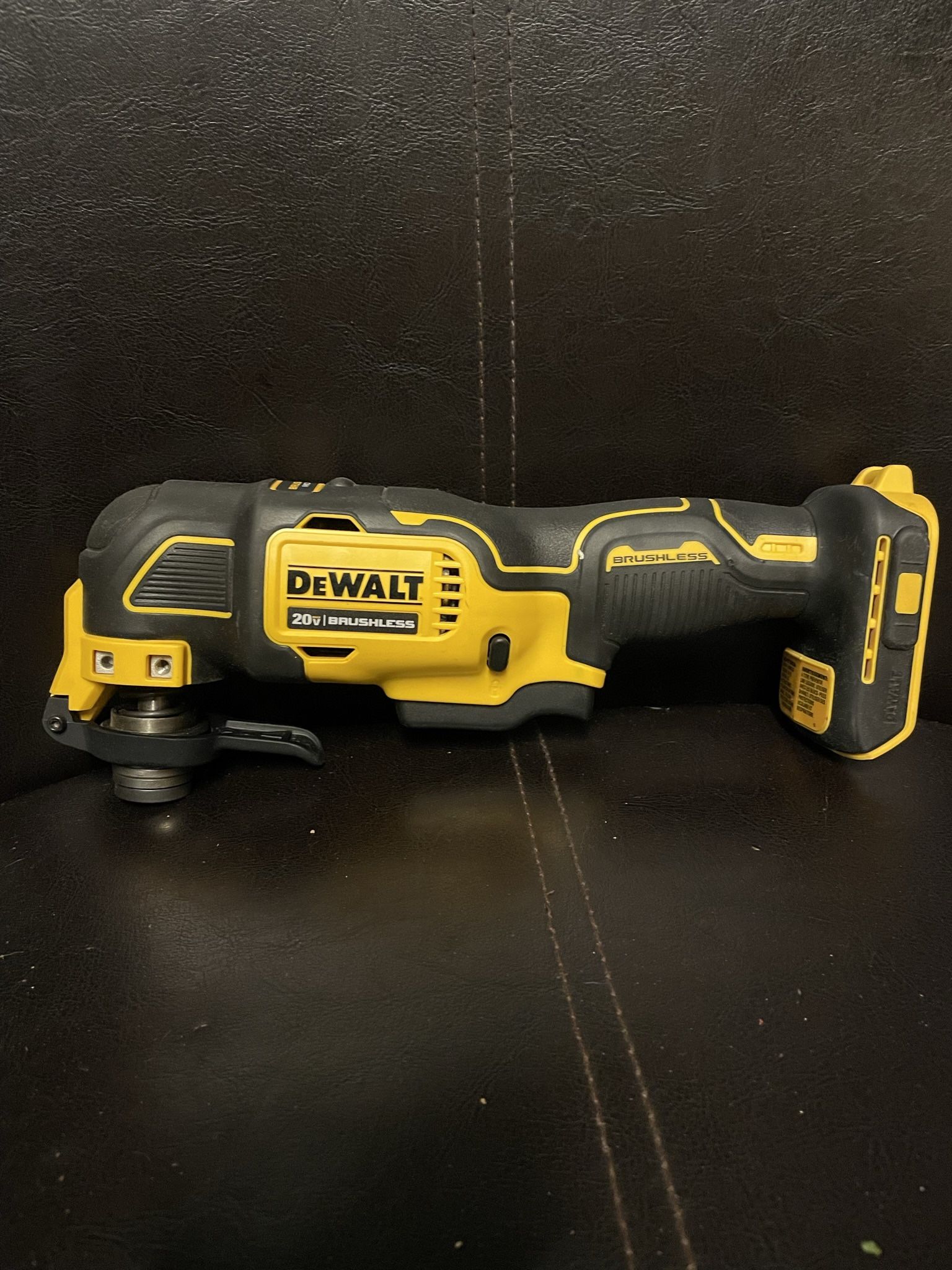 DEWALT ATOMIC 20V MAX Cordless Brushless Oscillating Multi Tool (Tool Only)