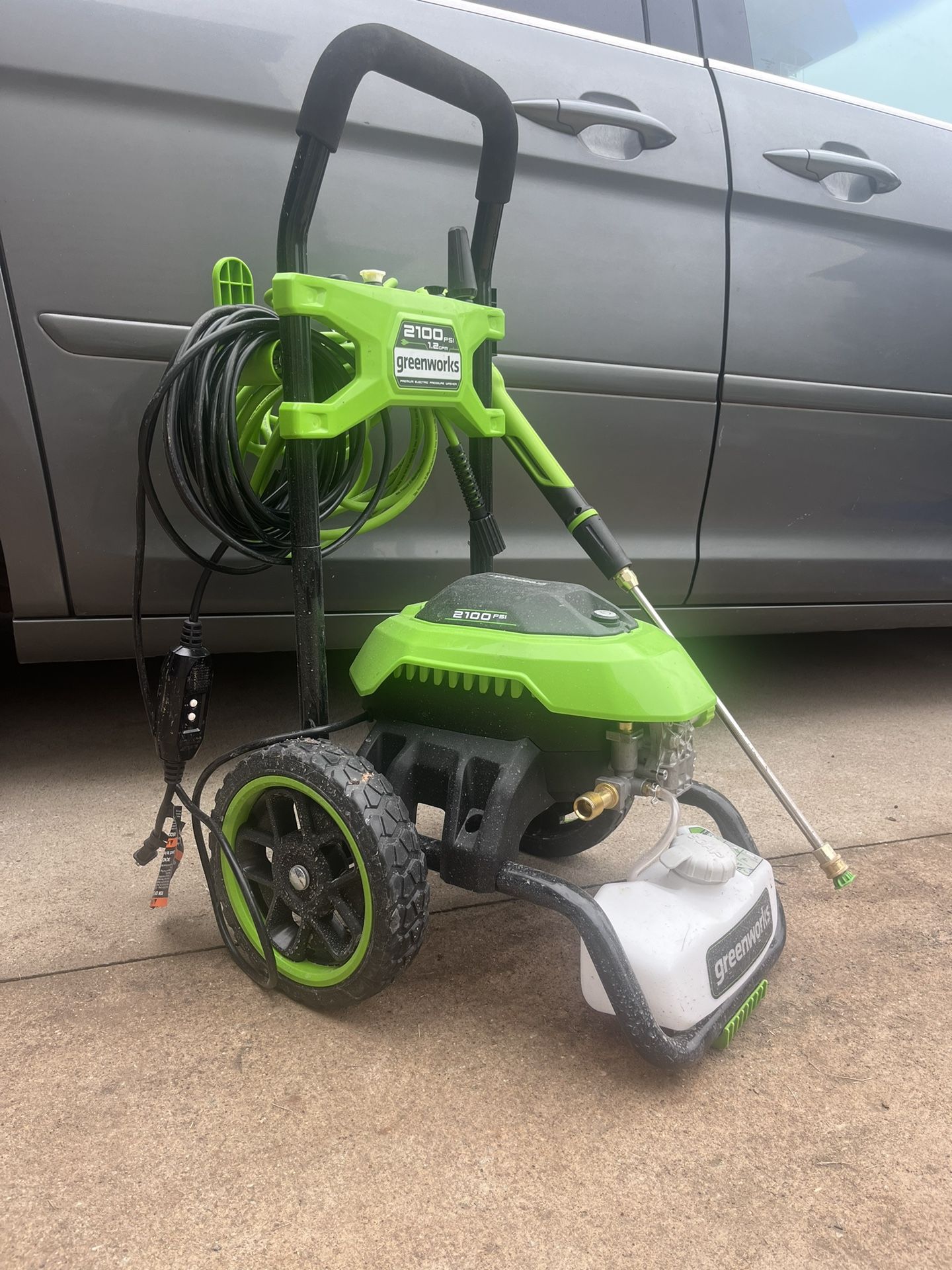 Greenworks 2100 psi Pressure Washer
