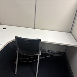White wood L shape desk