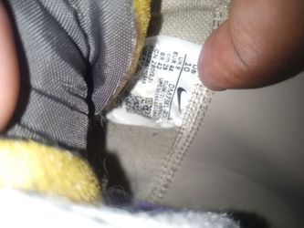 Size 10 Nike Brand new but barely used