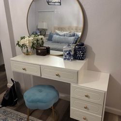 Vanity With Stool