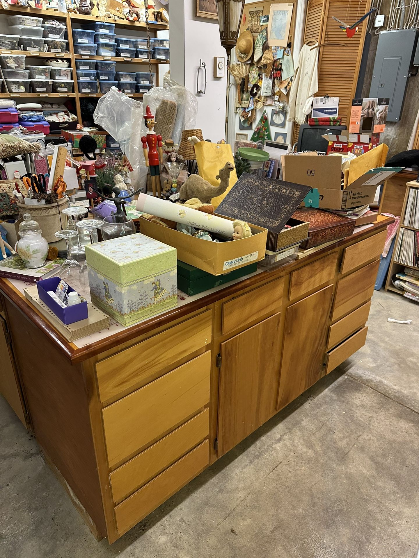 Liquidating Contents of Large Arts & Crafts Studio