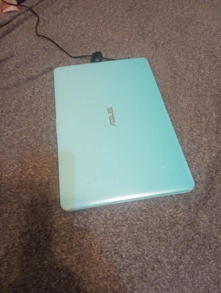 Asus Laptop 15'6 Led Screen