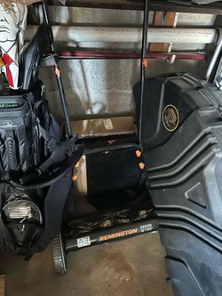 (OBO )Remington RM3100 18” cutting width push mower w/ bag