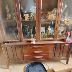 1960s Broyhill China Cabinet 