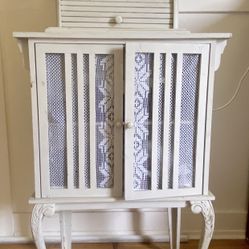 Antique White Cabinet With Lace Inset On Doors