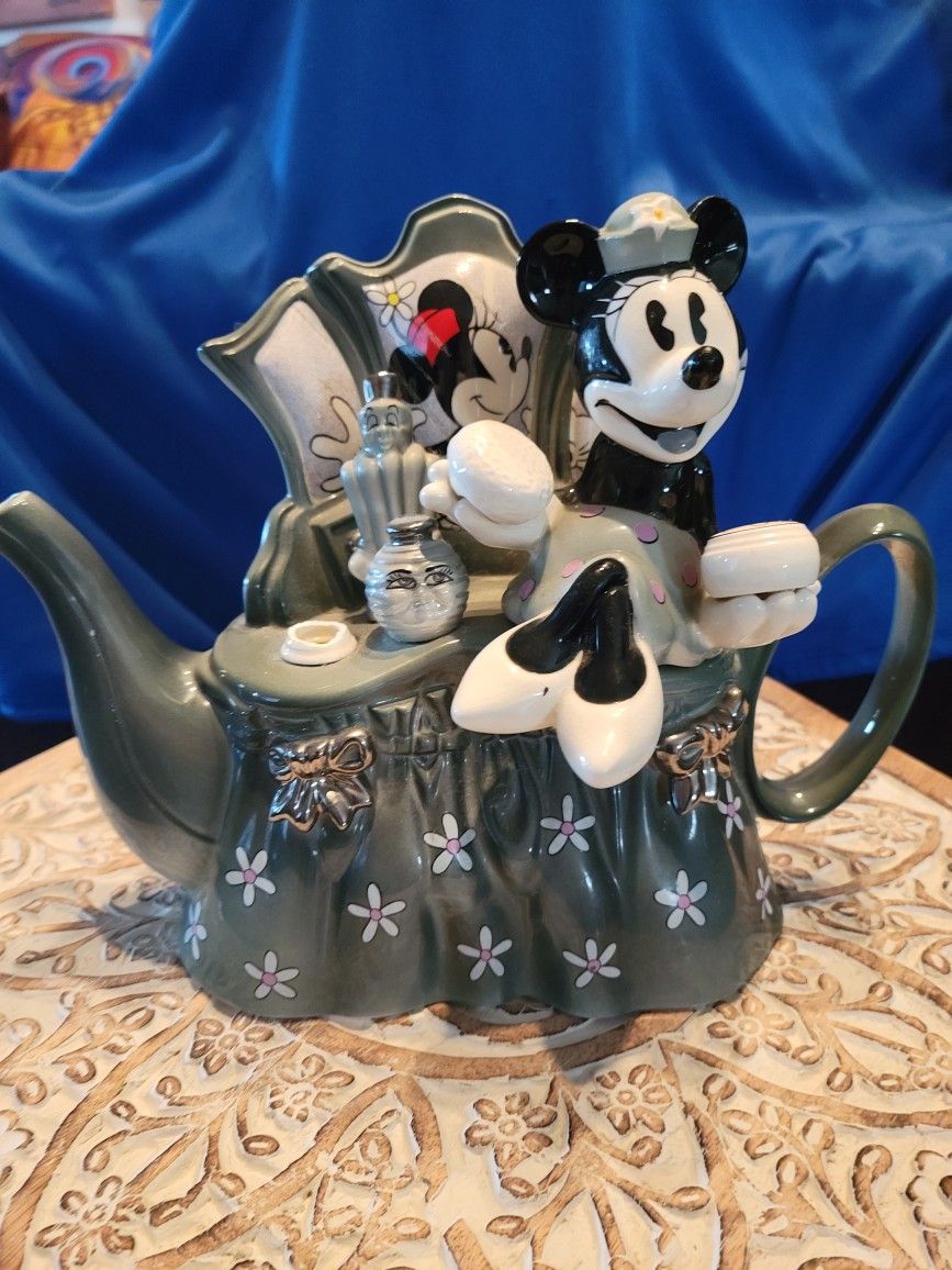 Disney Paul Cardew Large Minnie Dressing Table Teapot " Missing one Bottle" 2007/5000
