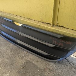 2019-2022 HONDA INSIGHT LOWER GRILLE OEM