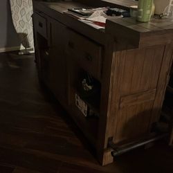 Bar and 4 Stools