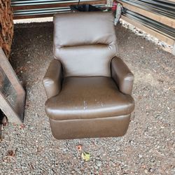 Rocker/Swivel/Recliner