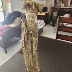 Beautiful Carve Statue