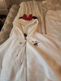 Limited edition Valentines Day Disney Lounge Outfit 