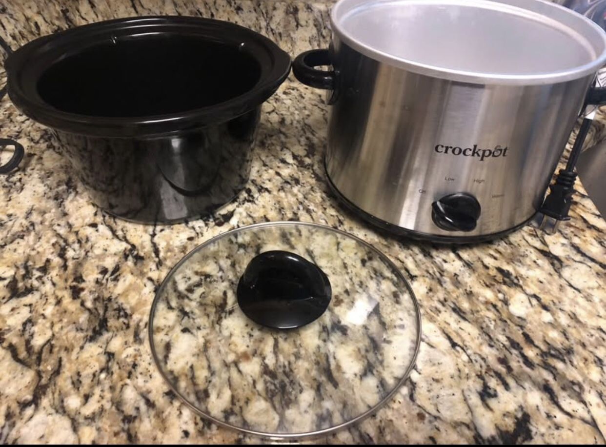 3 Quart Crockpot Slow Cooker - Perfect Size