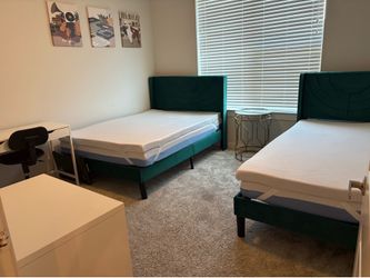 Bedroom furniture- need gone by 10/30