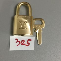 Authentic Louis Vuitton Lock And Key 325 for Sale in West Covina, CA -  OfferUp