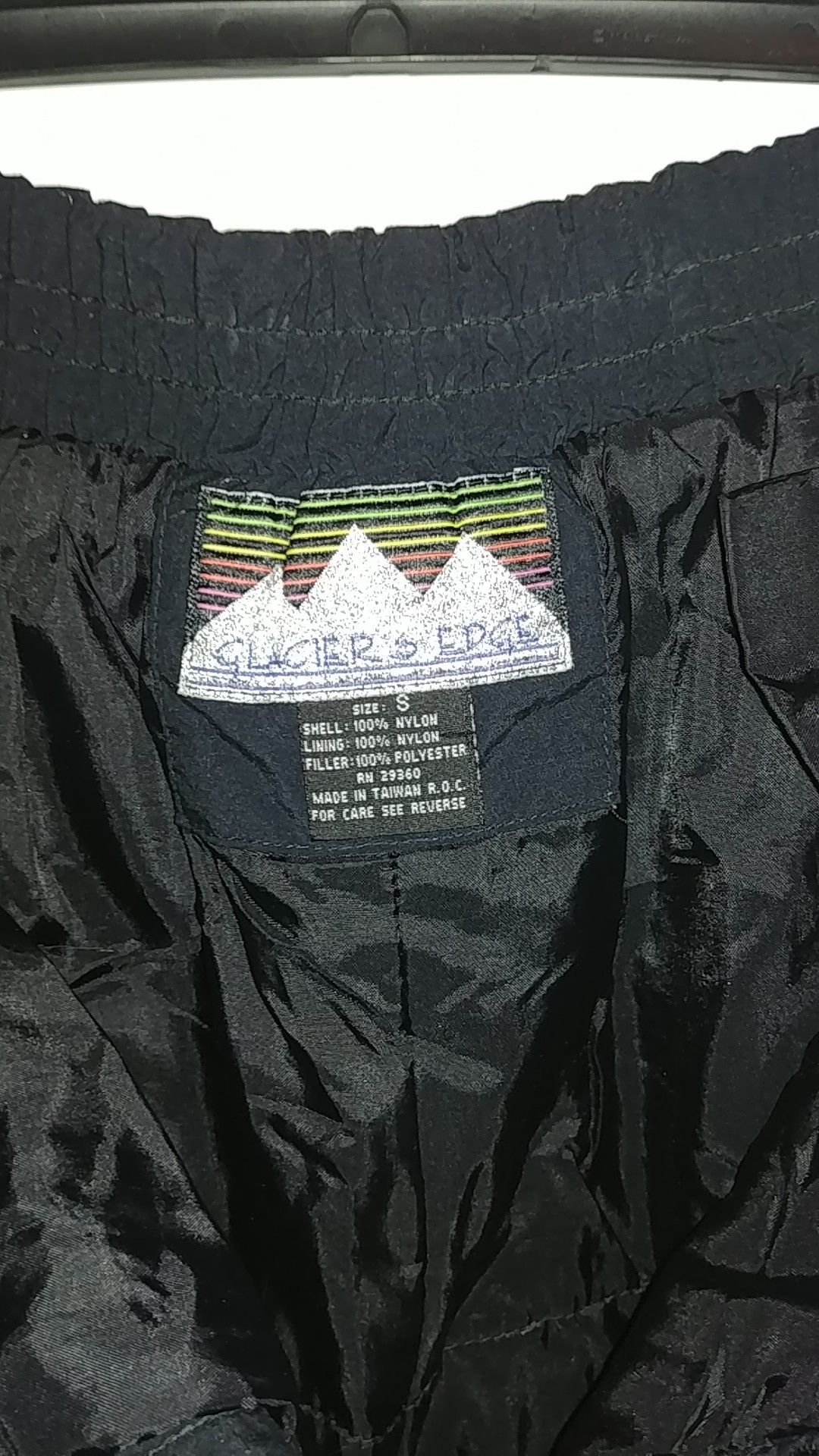 GLACIERS EDGE SNOWBOARD/SKI PANTS SIZE SMALL