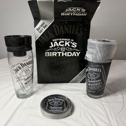 Jack Daniel’s “Jack’s Birthday” Gift Box – 3 Glasses (2 Pint + Mixing) + Coasters – No Bottle