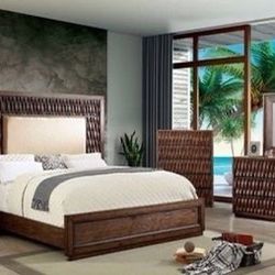 Brand New 4 PC Warm Chestnut/Beige Bedroom Set