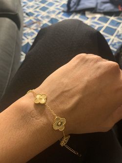 Clover bracelet