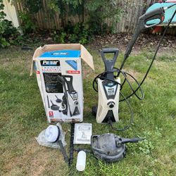 Pulsar 1800 PSI Electric Pressure Washer