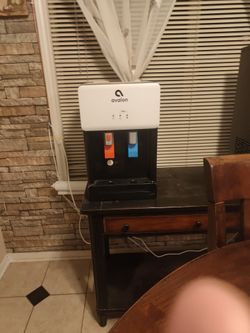 Avalon water dispenser