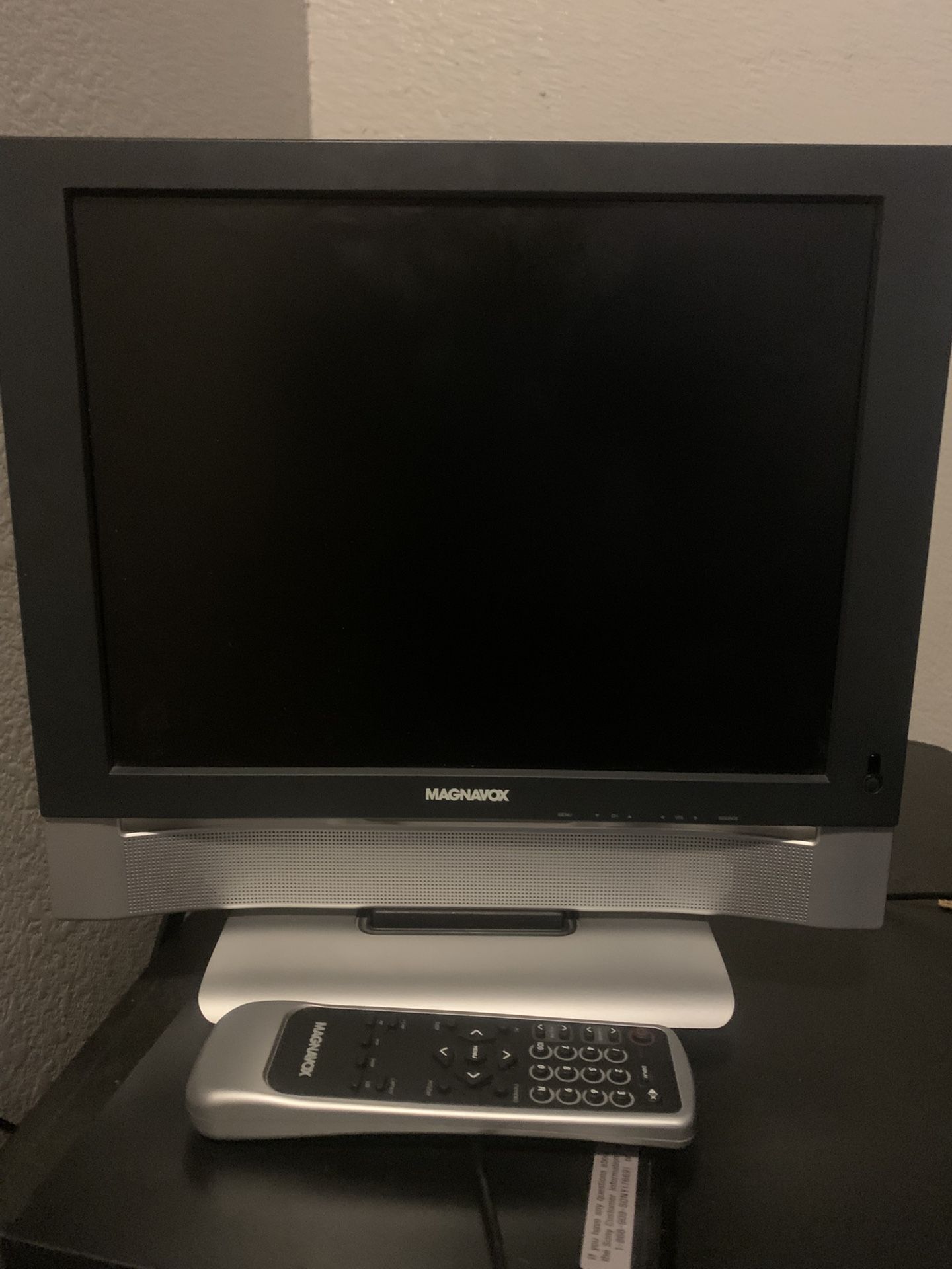 Retro LCD TV 15 Inch Magnavox