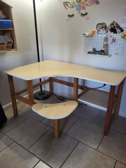 Wild Zoo Furniture Children's Corner Desk
