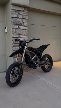 2025 Surron Ultra Bee