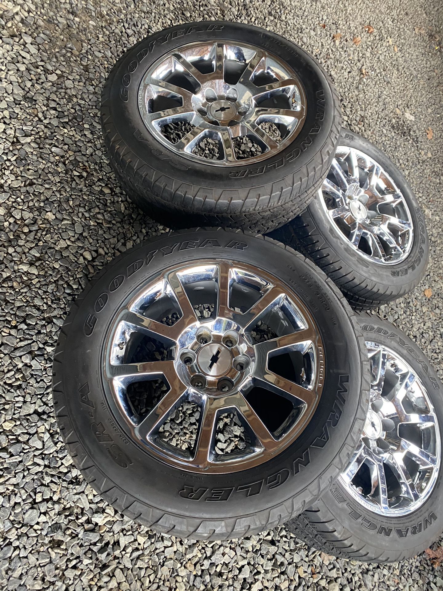 GMC Denali Chevy Silverado oem wheels and tires 20