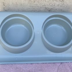 Double Dog / Cat Bowl.