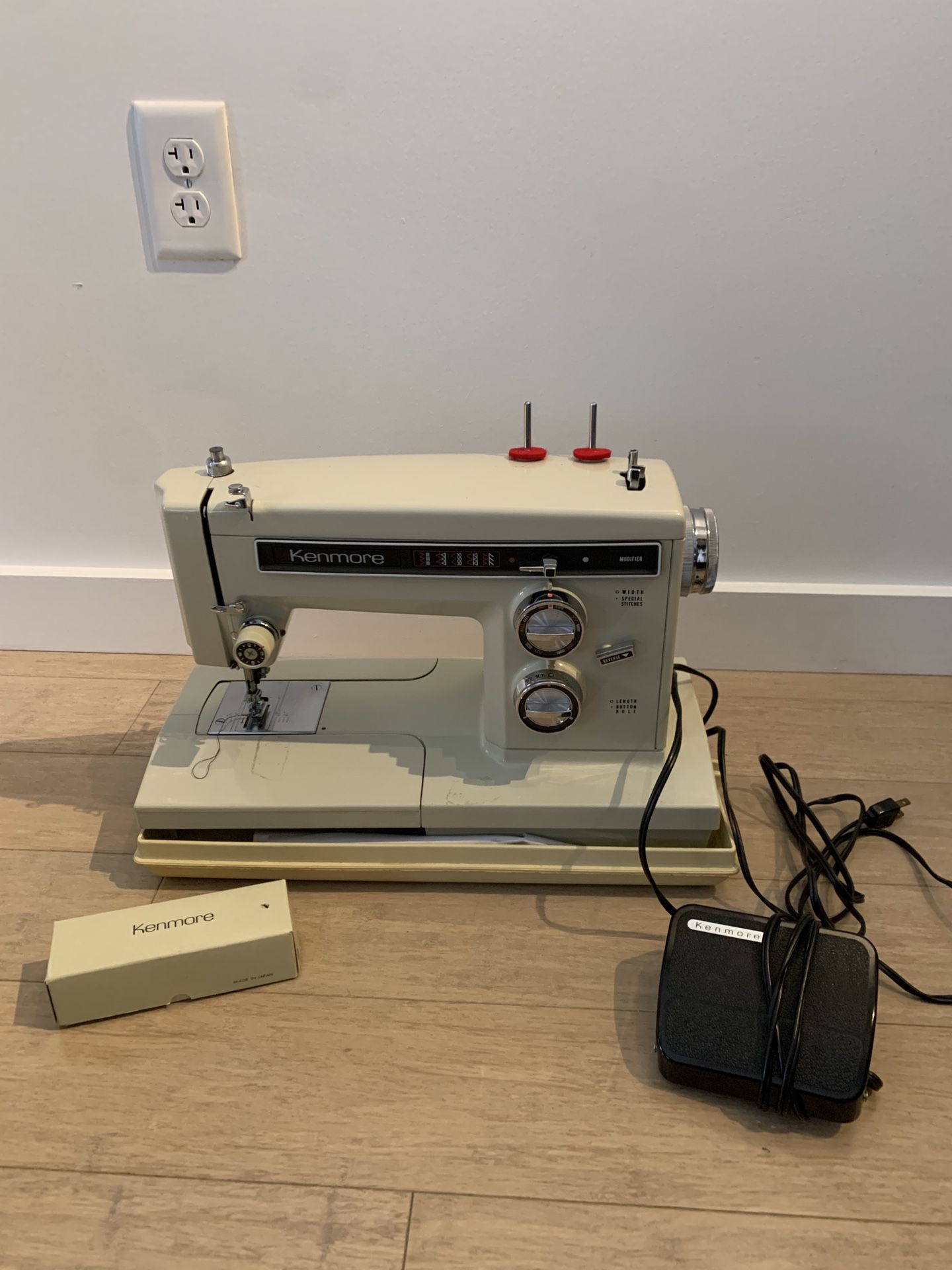 Kenmore Sewing Machine with Carrying Case and Accessories 