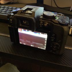 LUMIX G7 Camera