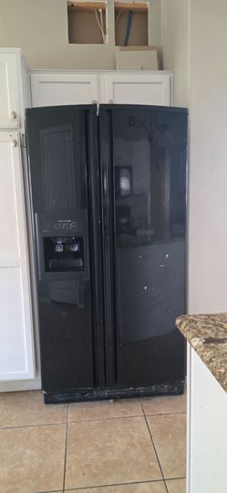 Kitchen aid refrigerator