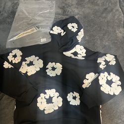 Demin tears  size S color black 