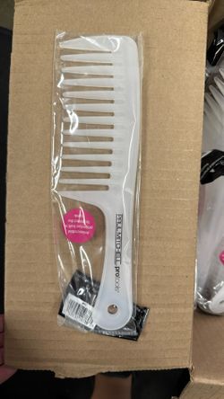 detangling comb  