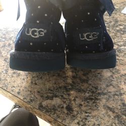 Ugg Boots Youth Size 2. Blue Bow Model With Glitter.