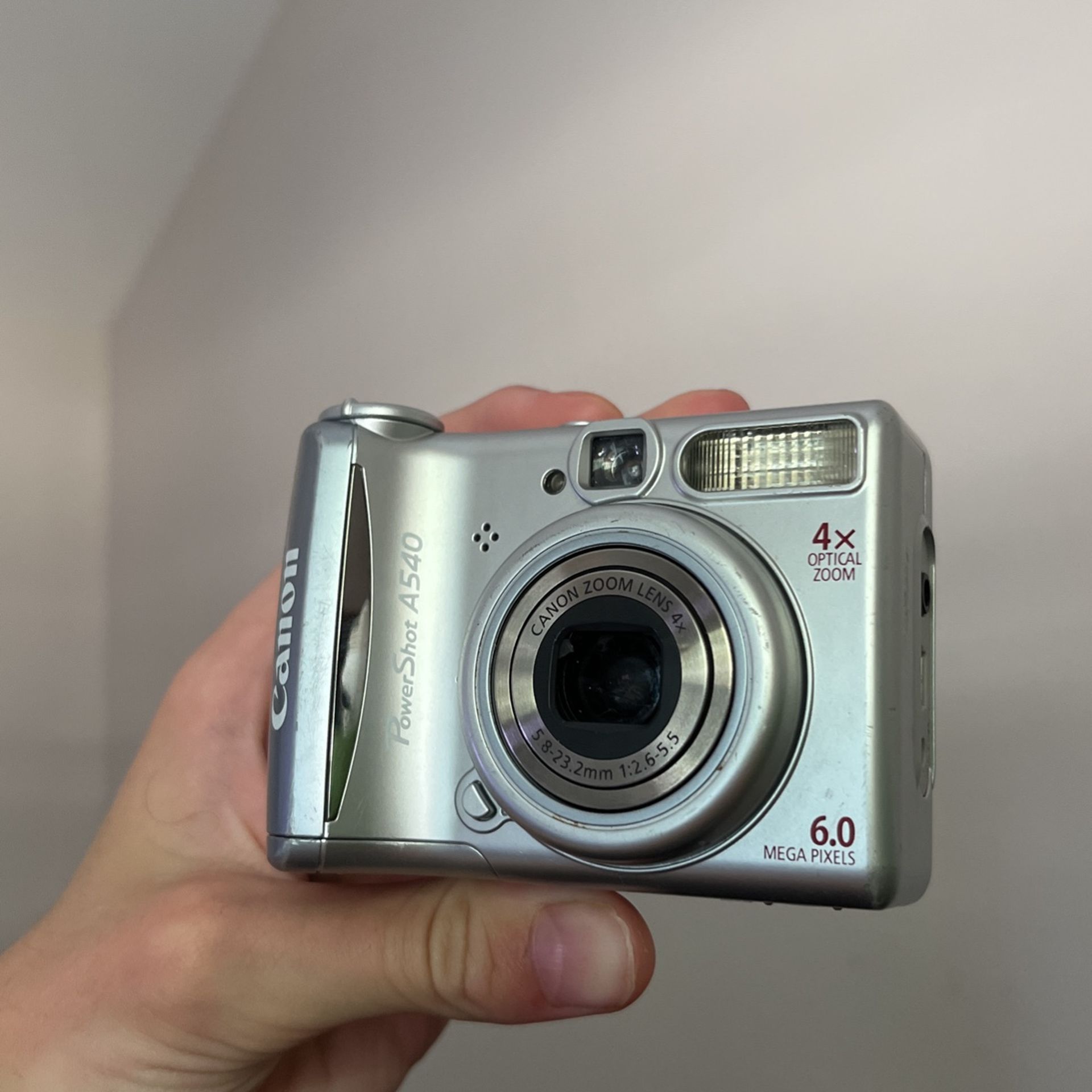 Canon PowerShot A540 6MP Digital Camera