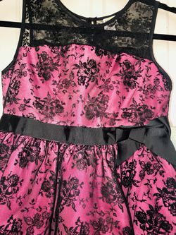 Lace covered dress w/petticoat Girls Sz 14-16