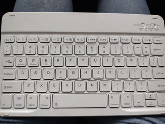 Wireless Bluetooth Keyboard White
